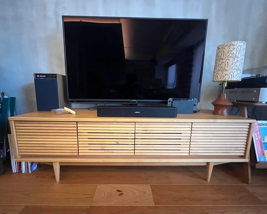 KEYUCA/コンセント付き木製テレビ台