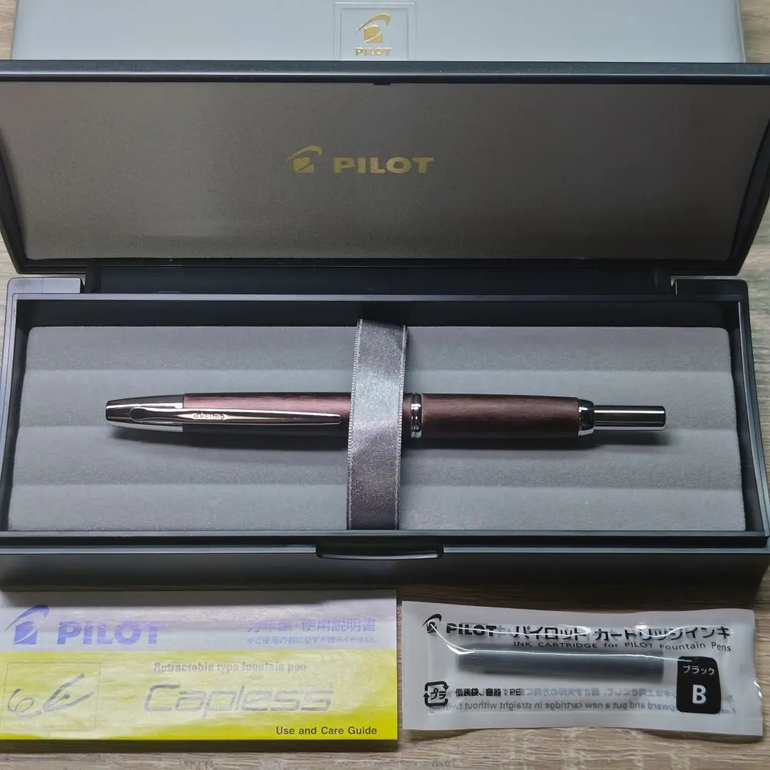 2026年最新】キャップレス 万年筆 限定の人気アイテム - メルカリ