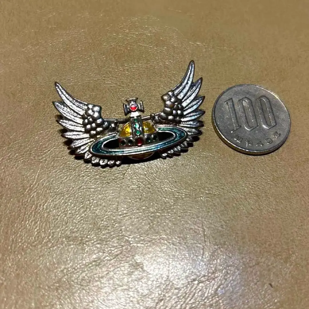 2026年最新】vivienne westwood ピンバッチの人気アイテム - メルカリ