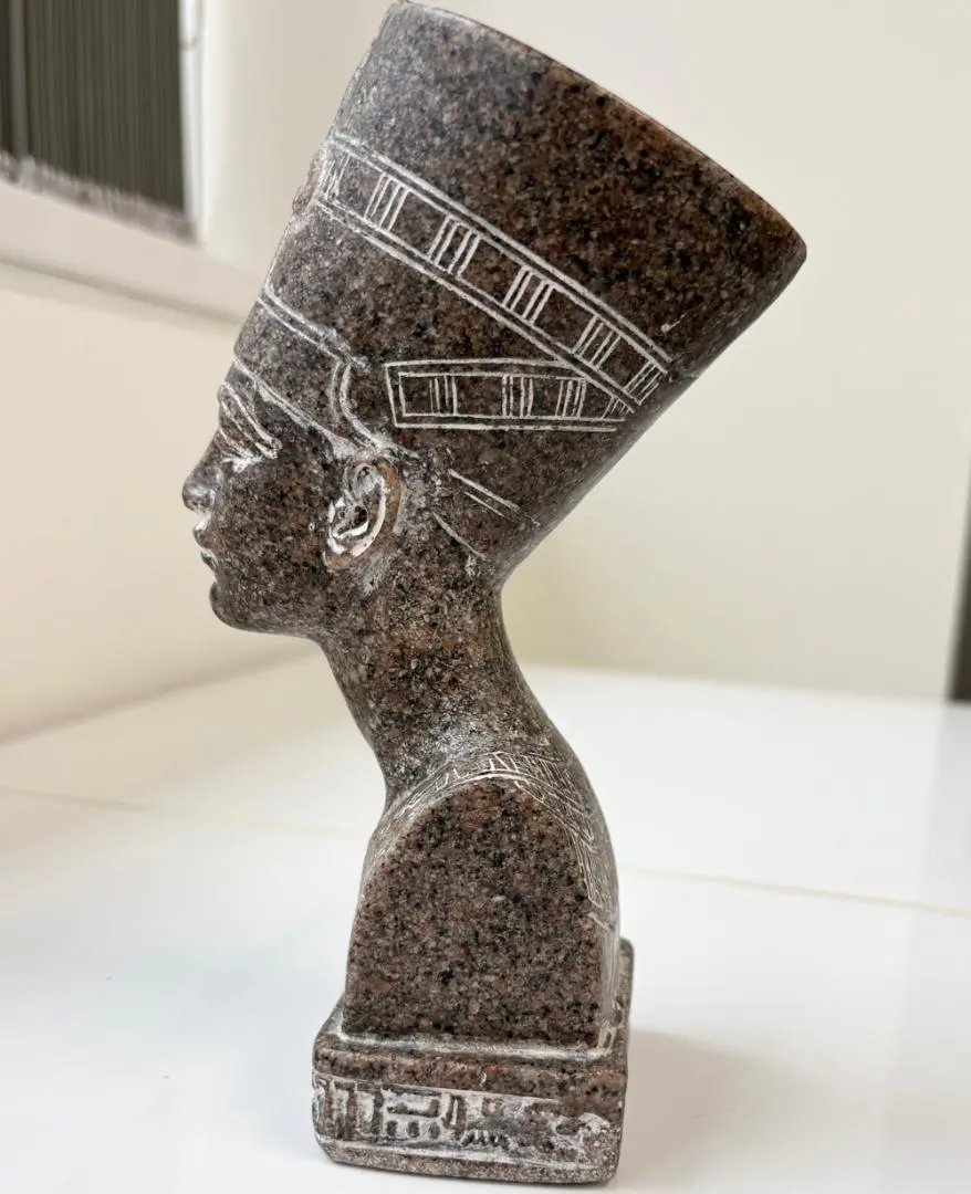 2026年最新】ネフェルティティの胸像の人気アイテム - メルカリ