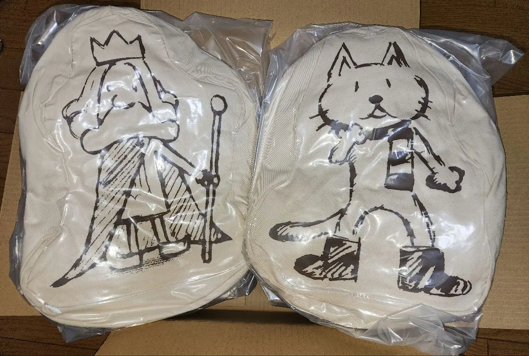 2026年最新】bump of chicken 王様 クッションの人気アイテム - メルカリ