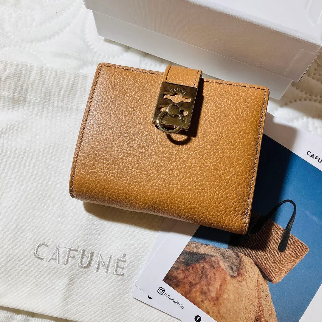 2026年最新】Cafune 二つ折り財布の人気アイテム - メルカリ