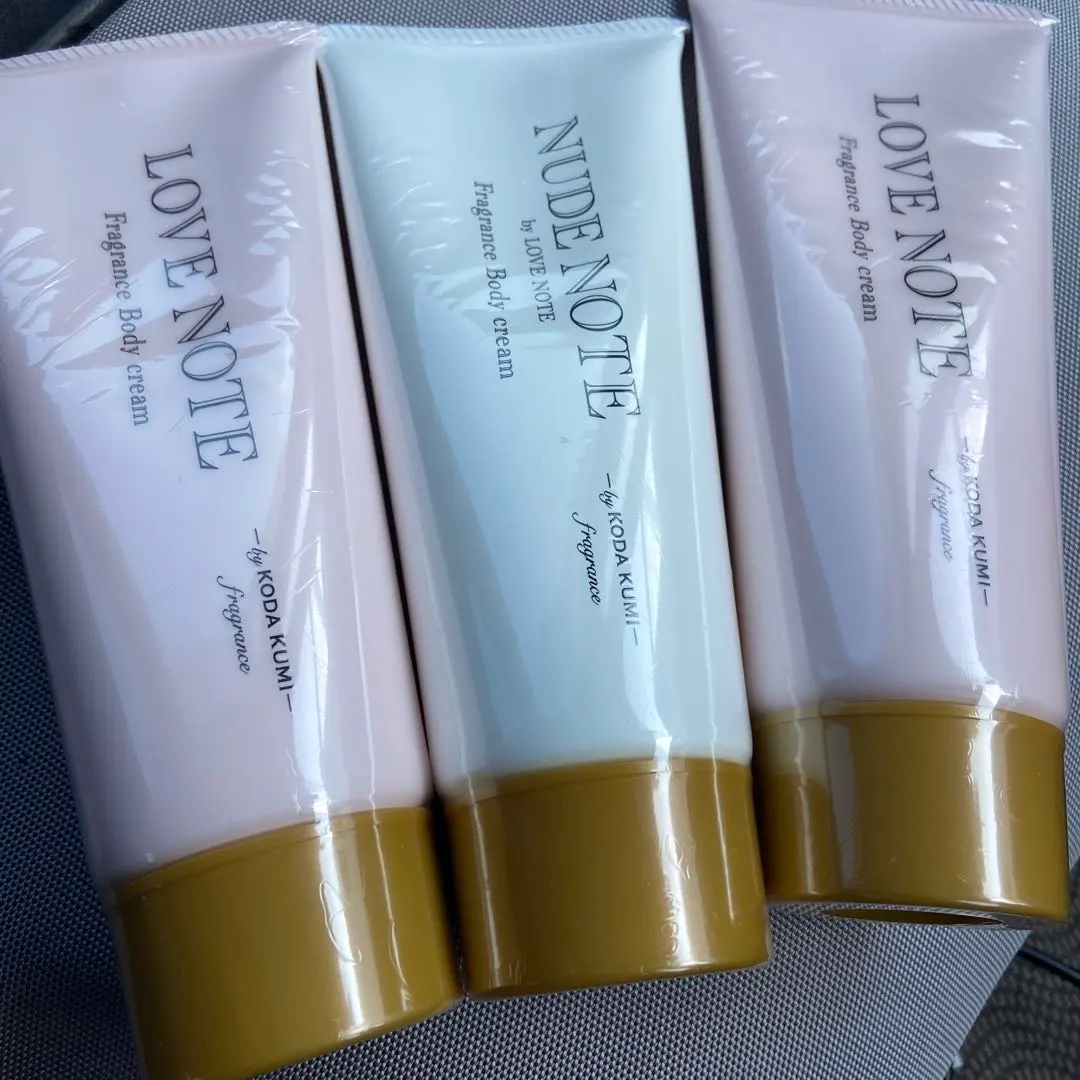 倖田來未フレグランスシリーズからスペシャルギフトボックスが登場