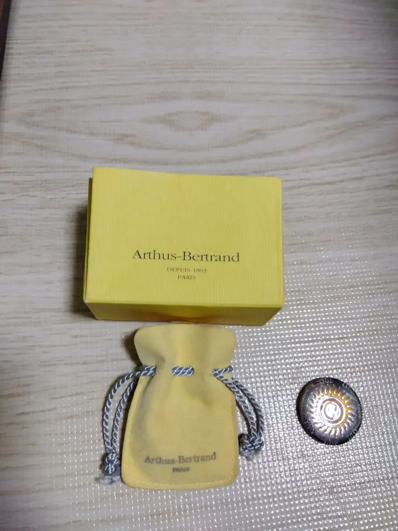 2026年最新】Arthus bertrandの人気アイテム - メルカリ