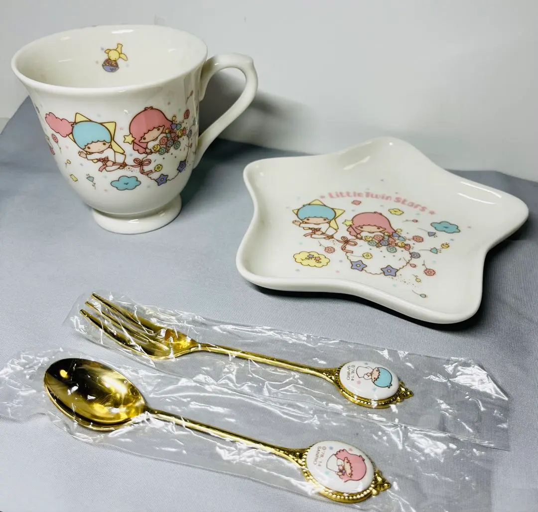 昭和レトロ キキララ サンリオ 砂時計 ティーカップ 食器 キーホルダー