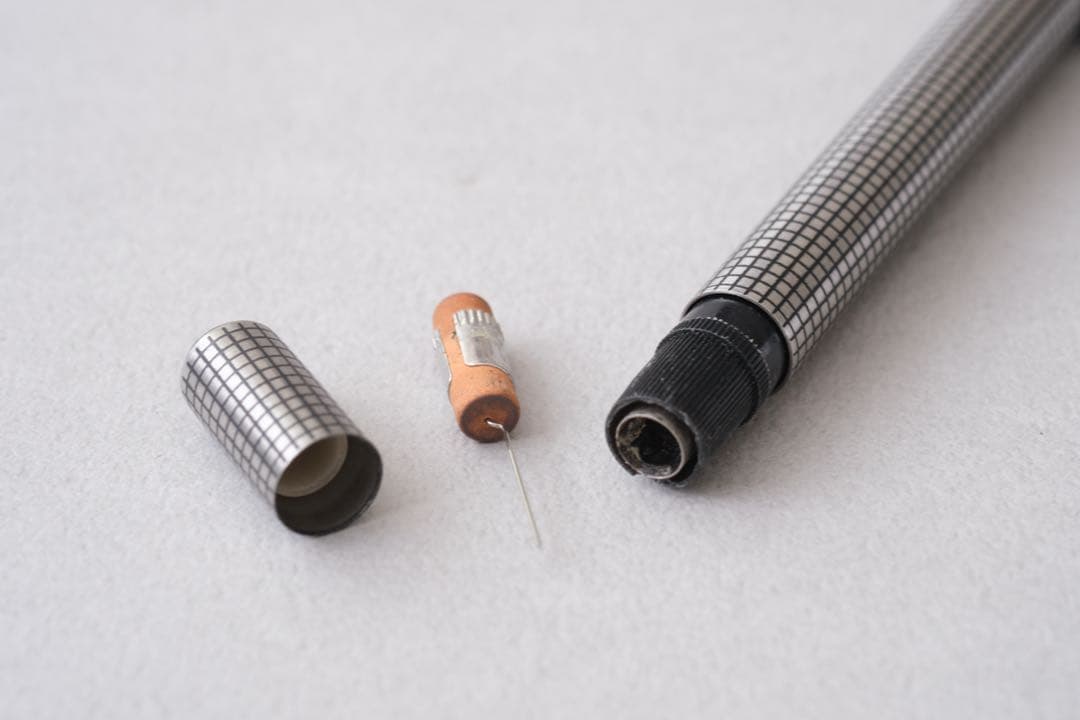 PILOTパイロット 廃盤シャープペン キャップ式 格子柄 0.5mm