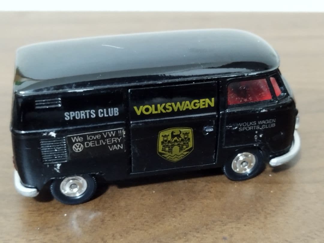 ●トミカ ダンディ フォルクスワーゲン デリバリー バン ミニカー