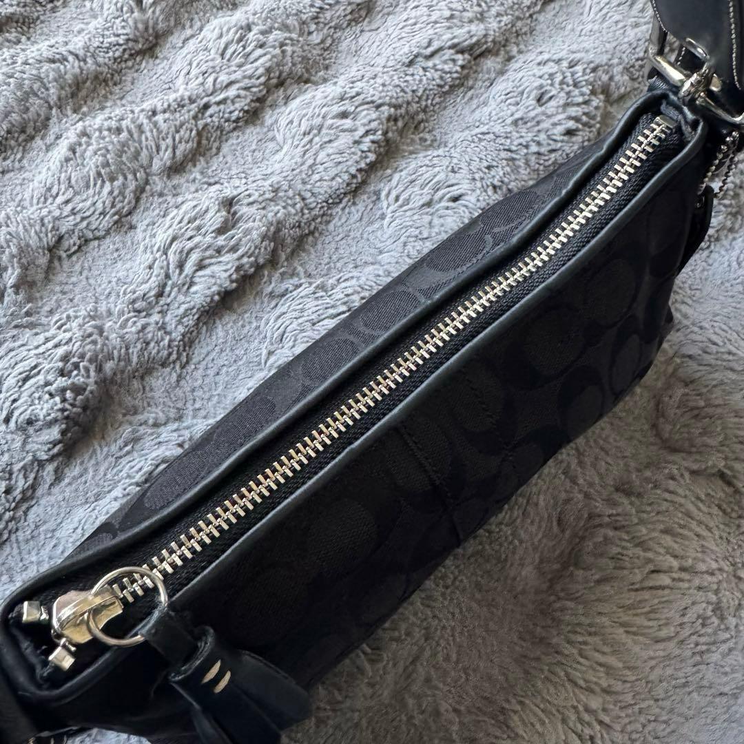 未使用級 coach コーチ ワンショルダーバッグ シグネチャー 黒 6371