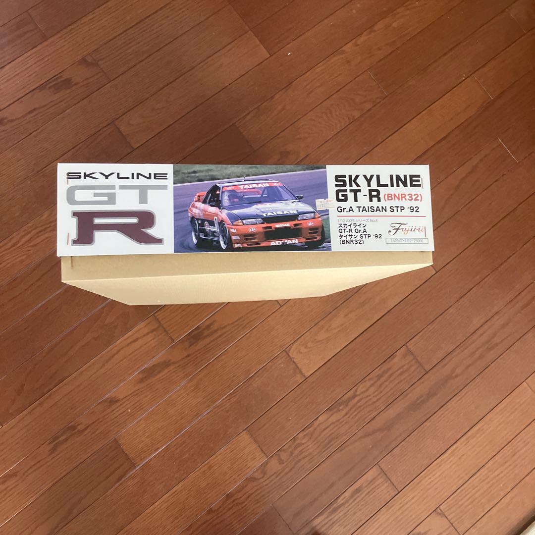 スカイライン GT-R Gr.A STP-92 (BNR32) 1/12