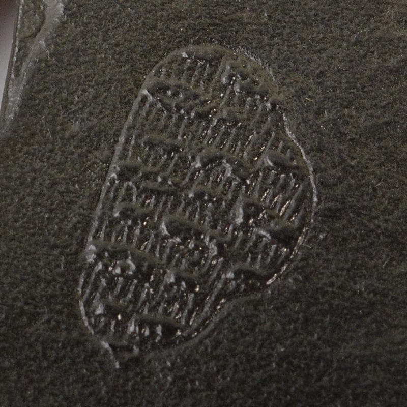 武具　刀装具　古鉄　達磨図　鍔　在銘　N　6404