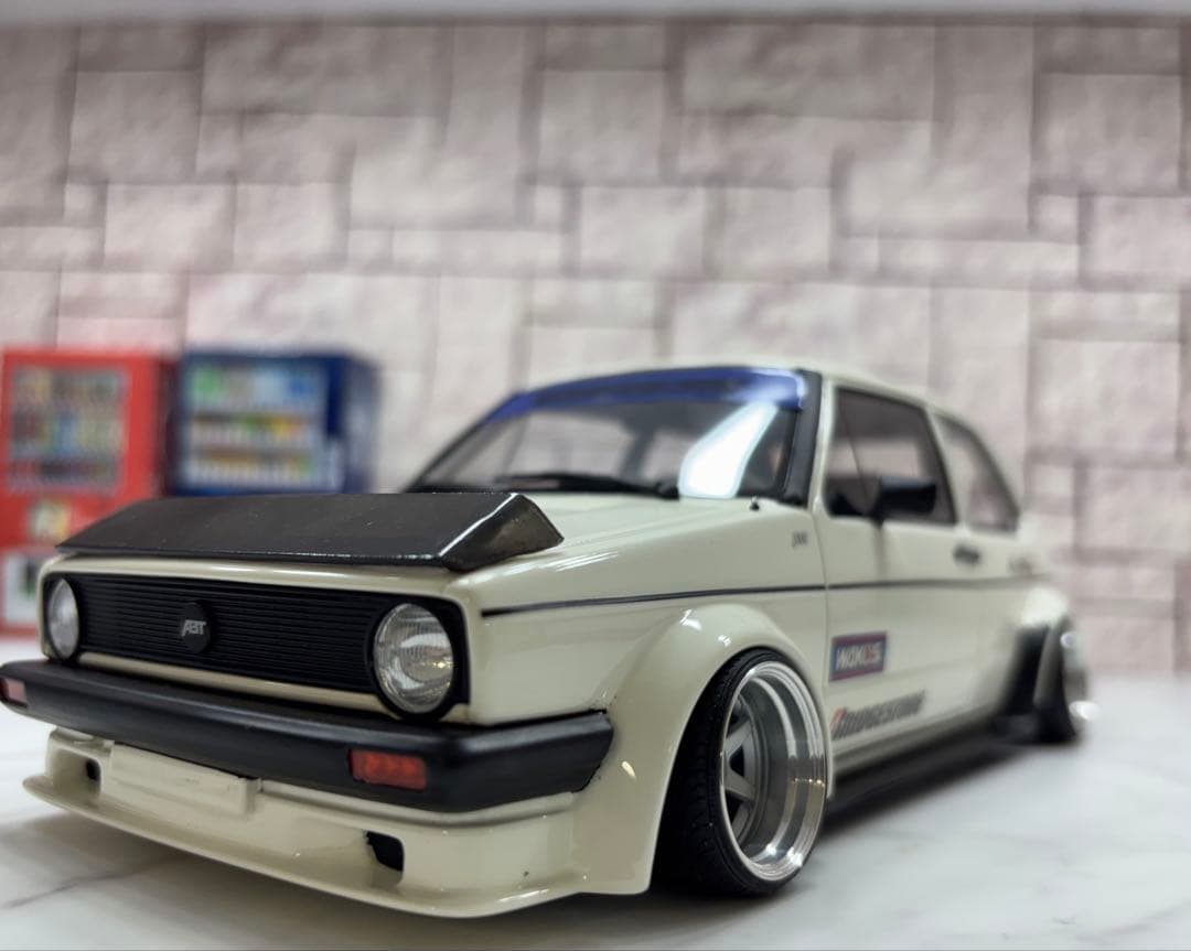 1/18ミニカー ワーゲンゴルフ　ボルクレーシング深リムカスタム