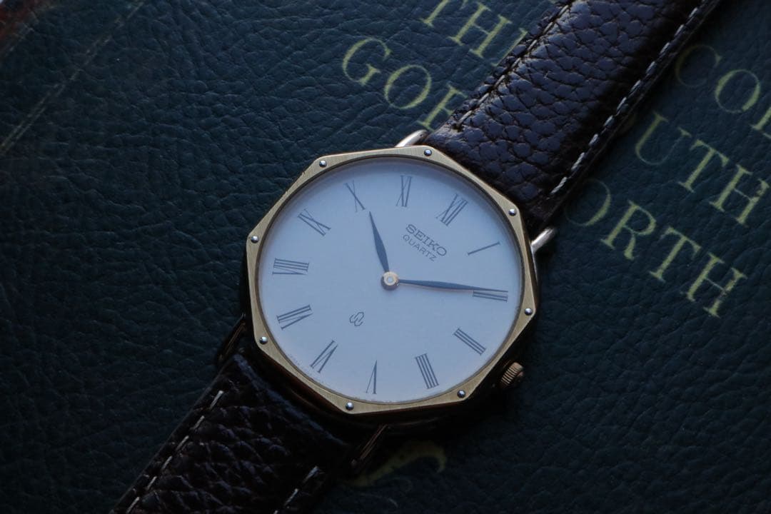 SEIKO tank シャリオ スイスセイコー 6020 オクタゴン 稼働品