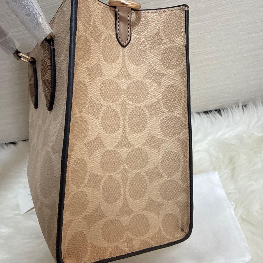 COACH ベージュ レザーショルダーバッグアウトレット