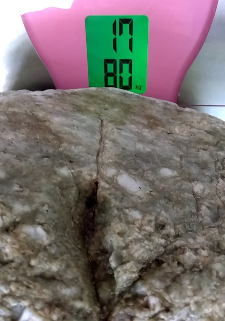 ☆翡翠原石☆糸魚川硬玉【大所川・川ズレ・転石ウブ17.8kg】