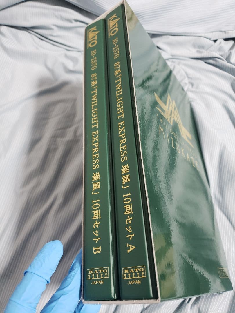 高*ん様 KATO 10-1570 TWILIGHT EXPRESS 瑞風 室内