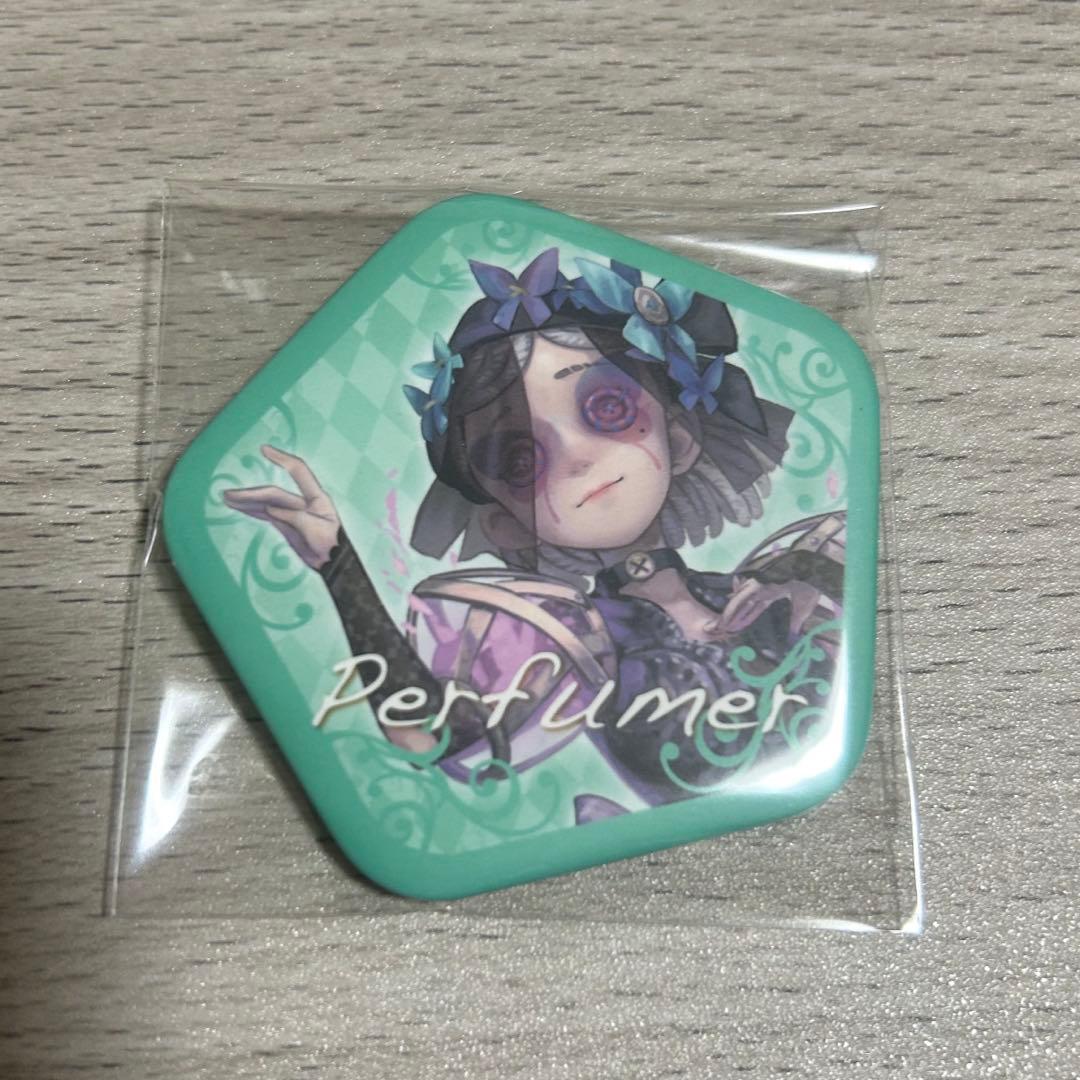 第五人格 調香師 五角形缶バッジ 第五人格 調香師 動物