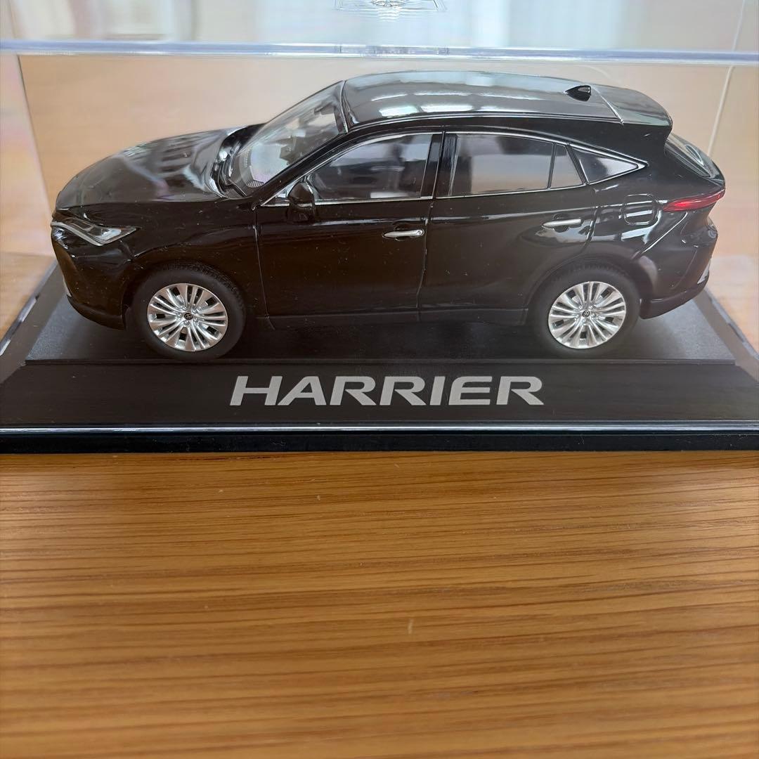 ハリアー80系ミニカー 1/30スケール カラーサンプル　202ブラック