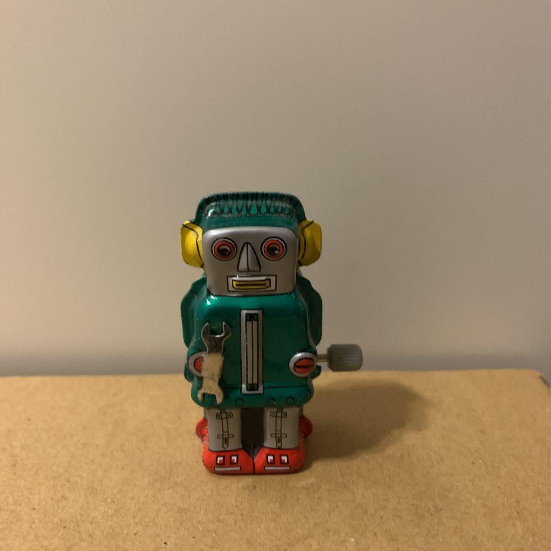 ブリキのロボット Amazon.co.jp: ブリキロボット 本 ブリキ おもちゃ 玩具 レトロ ブリキ