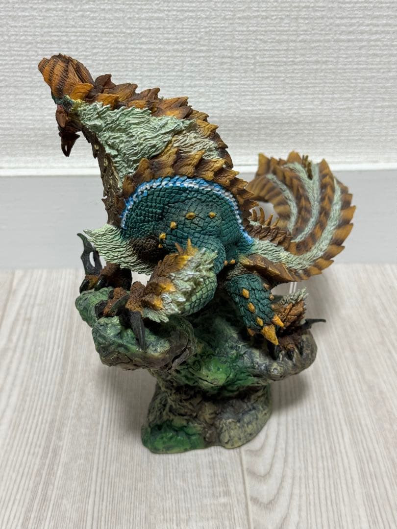 カプコンフィギュアビルダー クリエイターズモデル 雷狼竜 ジンオウガ