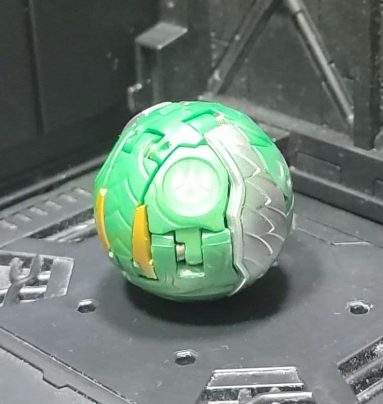 鳳(ジー)ガノレーダ GREEN BLAZE ver.　爆TECHランダムパック