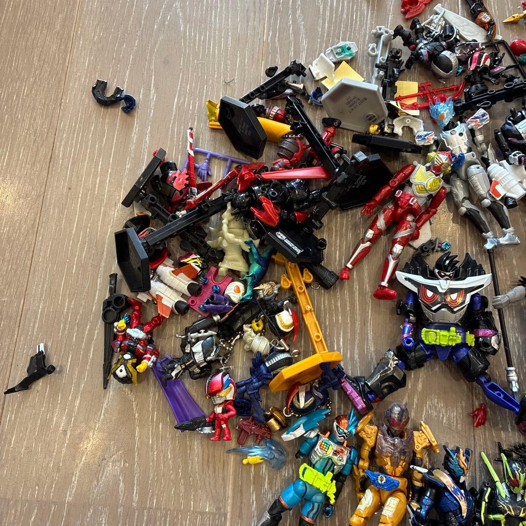 仮面ライダー 装動 【ジャンク品】 食玩 まとめうり 20体 - メルカリ