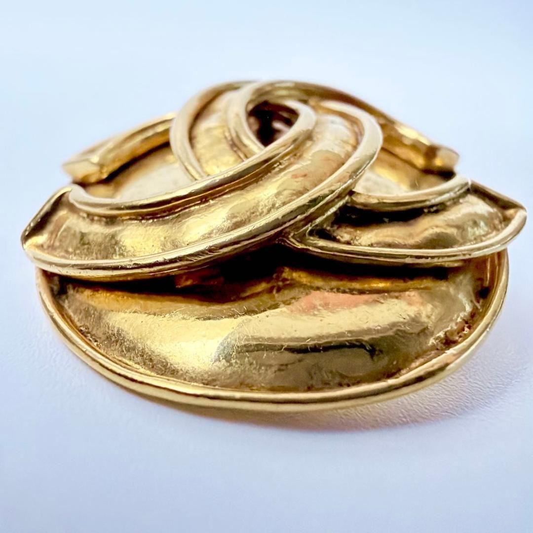 シャネル 94P ココマーク ブローチ ゴールドカラー オーバル