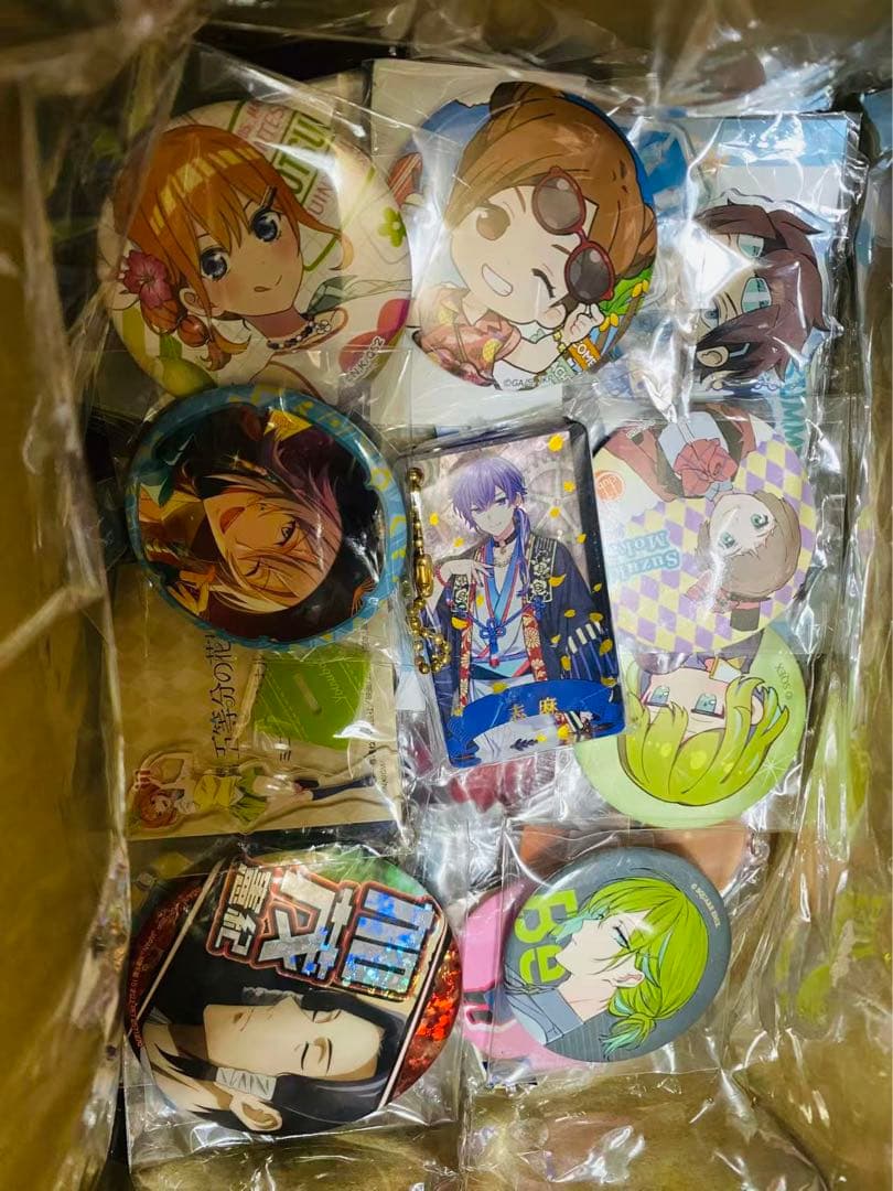 キャラクター　缶バッジ　アクスタ　キーホルダー　セット　約160点　大量まとめ