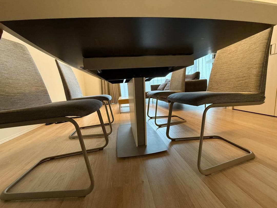 BoConcept（ボーコンセプト）ダイニングテーブルMILANOミラノ