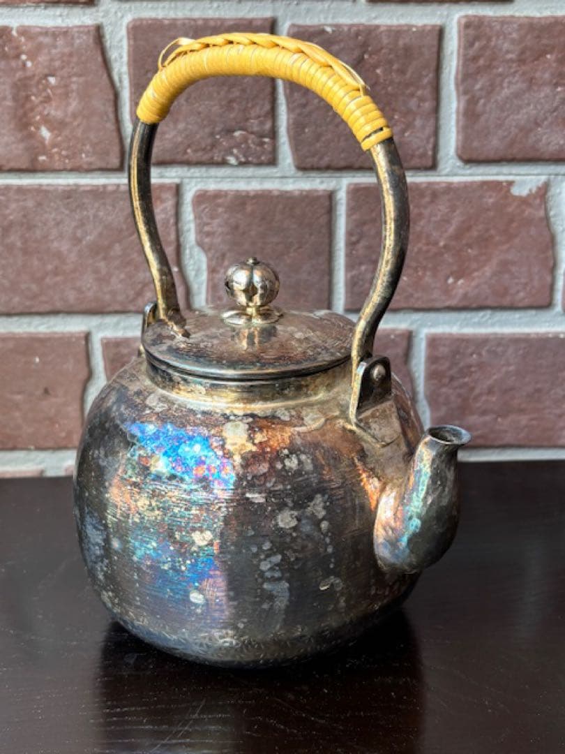 ① 銀瓶丸型五合 銀いぶし仕上秀峯堂約434g湯沸かし薬缶やかん煎茶道具