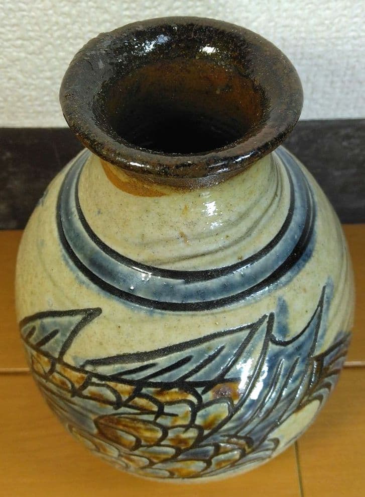 人間国宝 金城次郎 海老魚紋花瓶 栞 共箱 壺屋焼 壷屋焼 やちむん