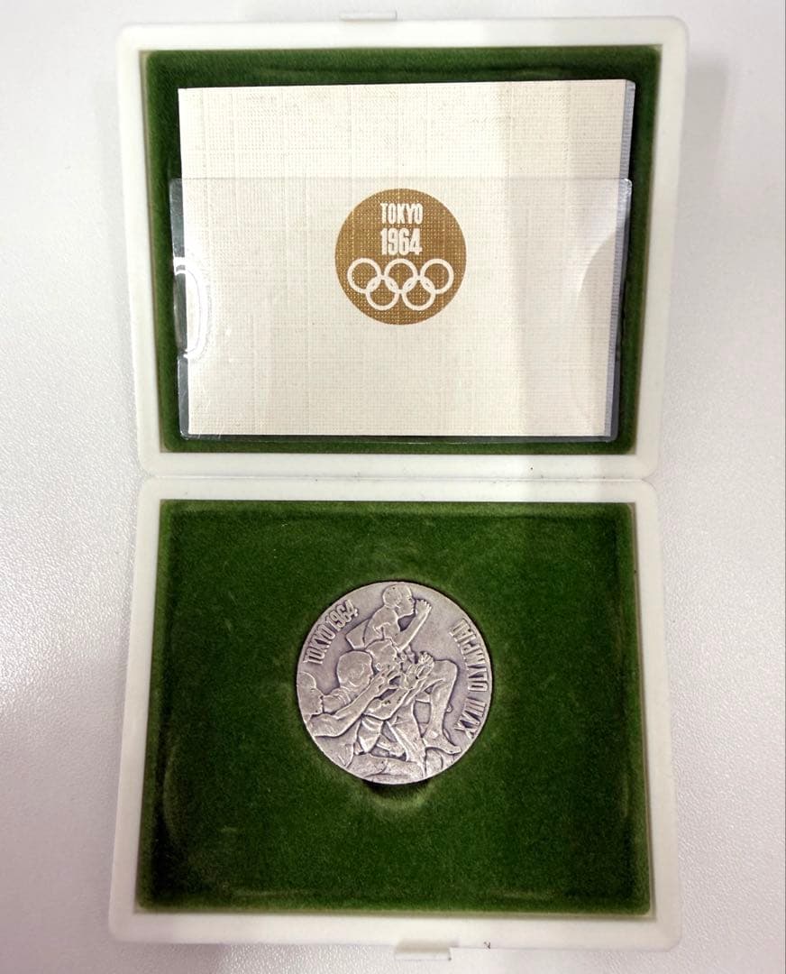東京オリンピック記念銀メダル 1964年 ケース付 - メルカリ