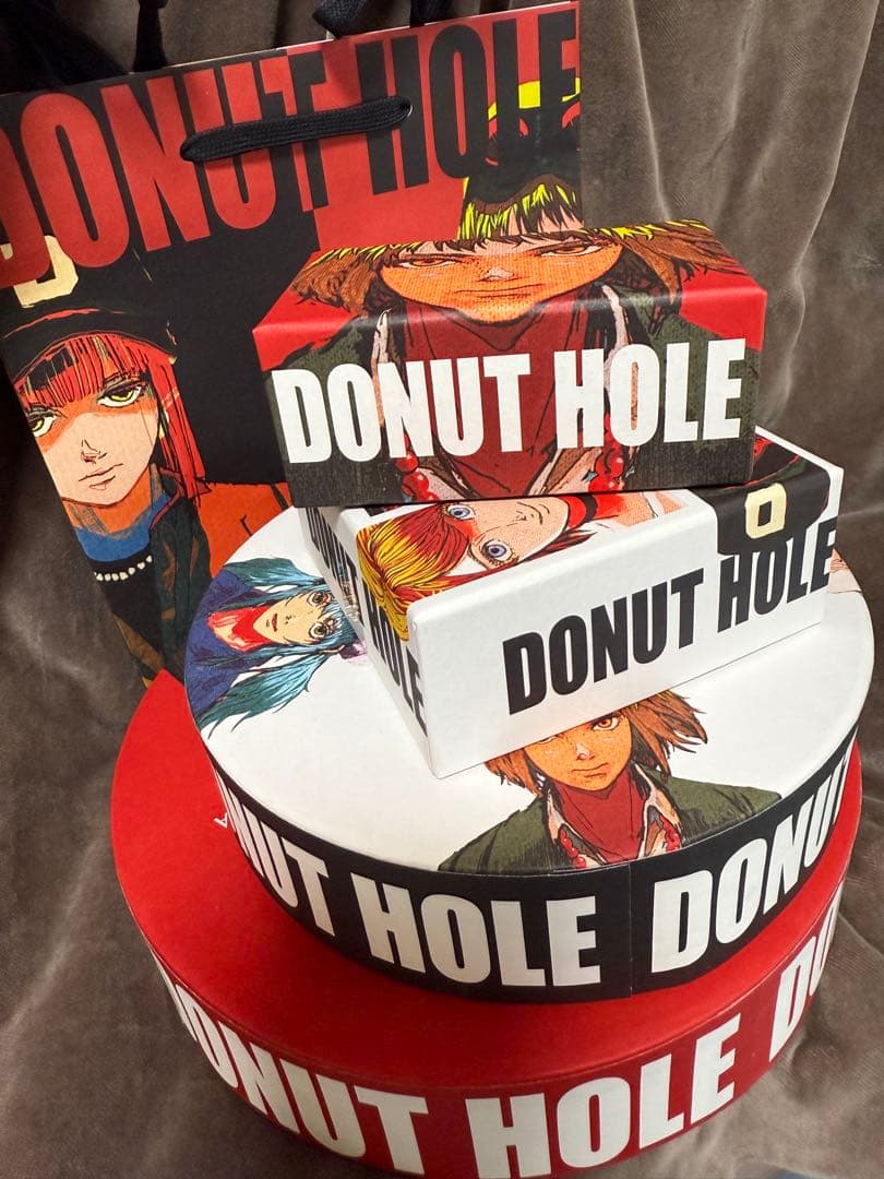 ねこちゃん(2色)&GODIVA×HACHIドーナツホールコンプ空き箱 - メルカリ