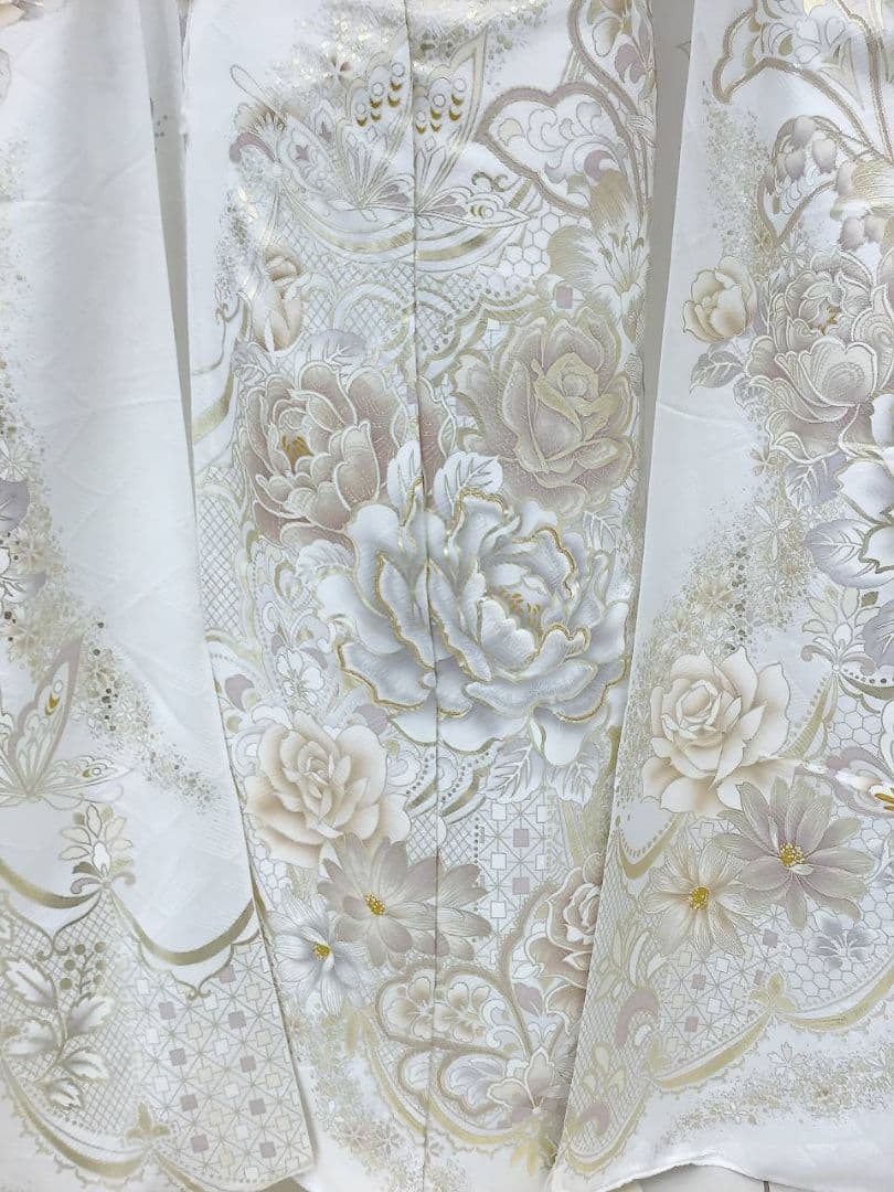 白地 金銀彩加工の上品な梅と菊の振袖フルセット