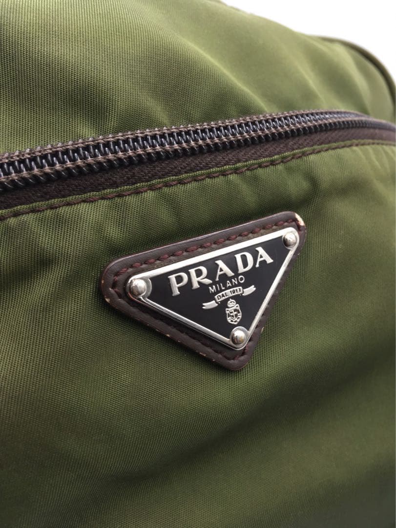 プラダ　PRADA ショルダーバッグ