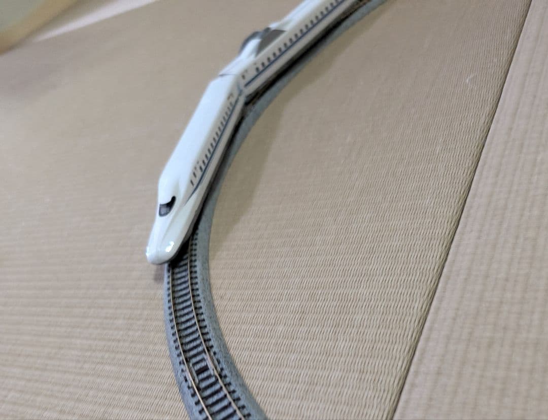 KATO NゲージスターターセットN700A新幹線セットとV2立体交差線路セット