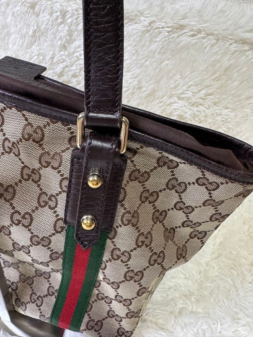 れ*な様 ✨美品✨グッチハンドバッグ GG柄シェリーライン　肩掛けベージュ系A4