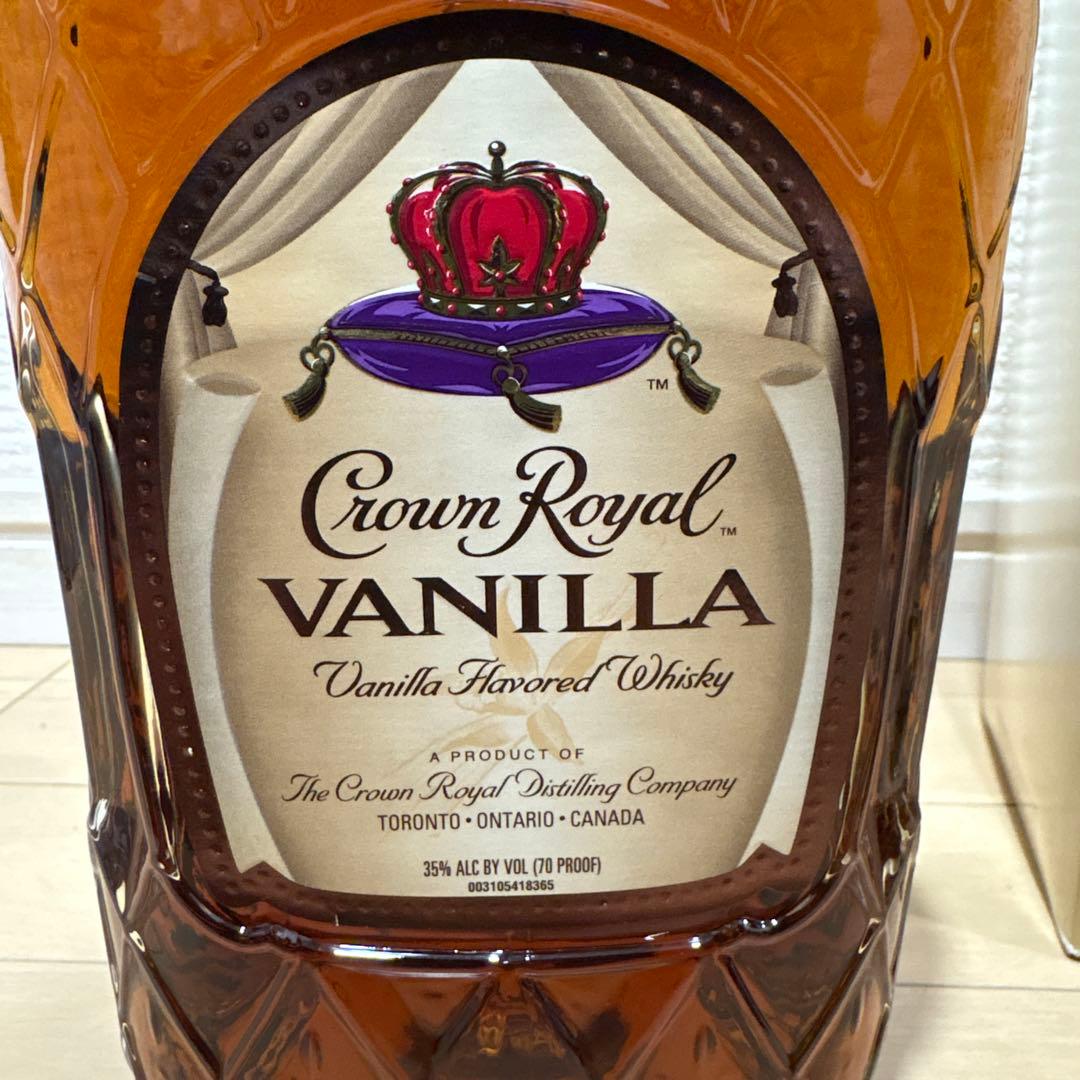 クラウンローヤル　バニラ35度 1,750ml (1.75L)
