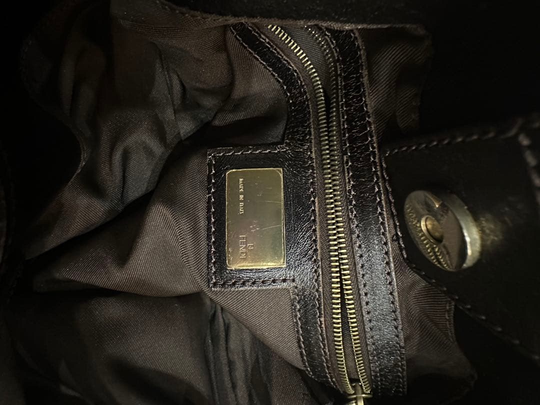 早い者勝ち✨FENDI フェンディ　肩がけハンドバッグ　✨