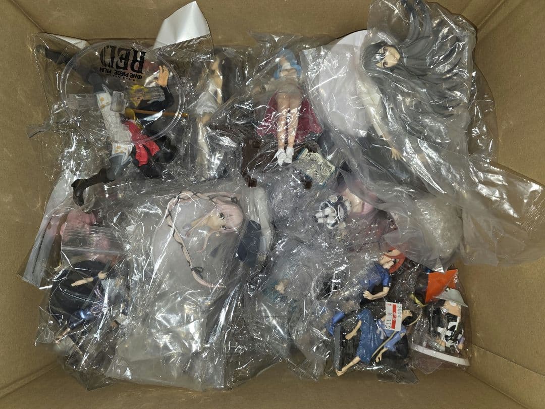 箱無し・開封済）フィギュアまとめ売り　70点