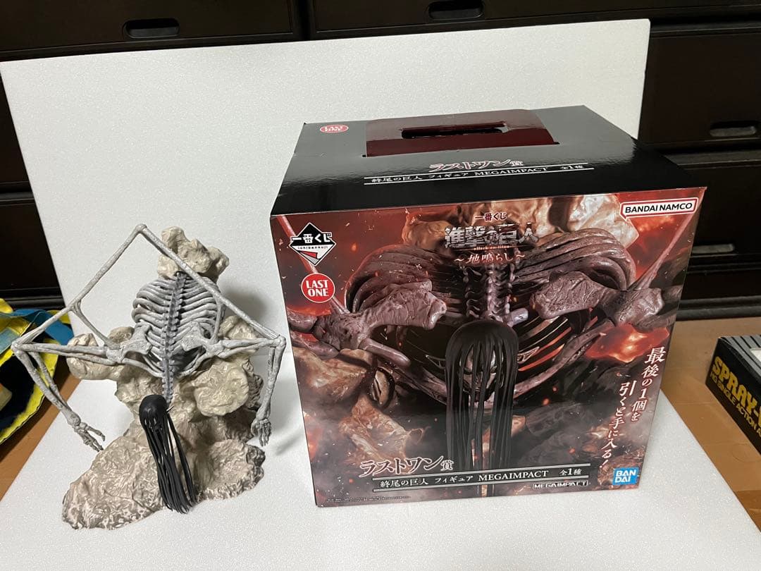 進撃の巨人 終尾の巨人フィギュア 地鳴らしフィギュア23体リペイント