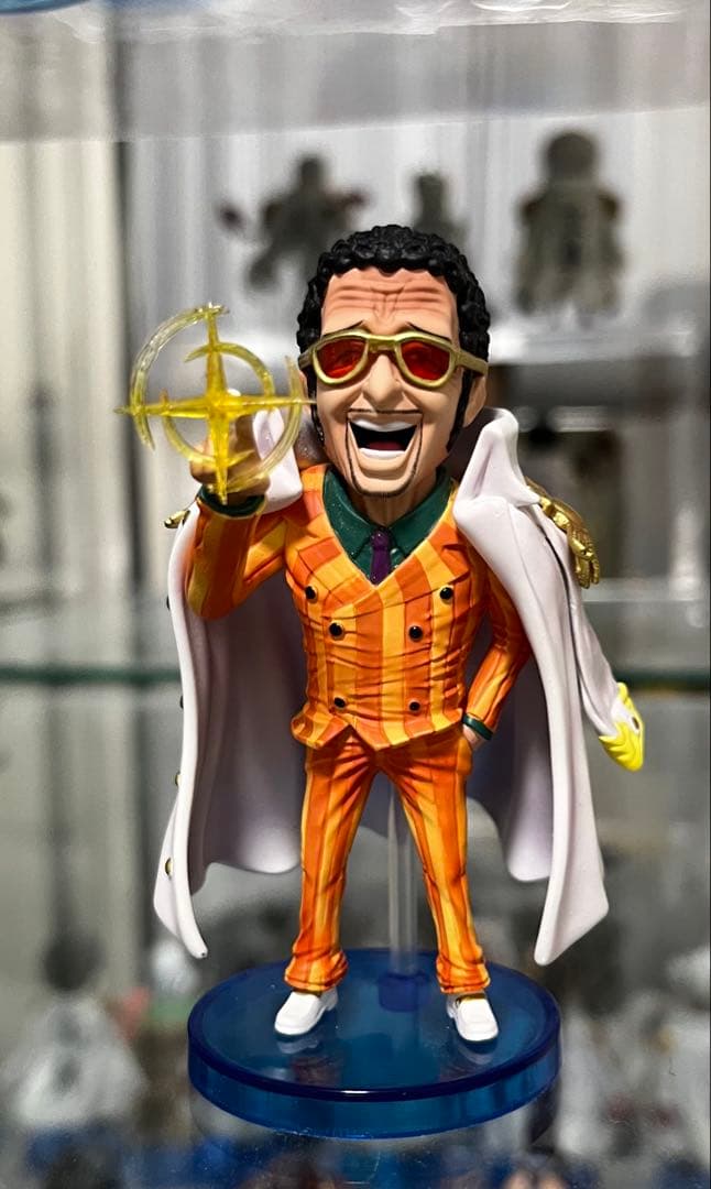 ワンピース　フィギュア　黄猿　希少　ボルサリーノ　海軍　海外　ワーコレ　m4