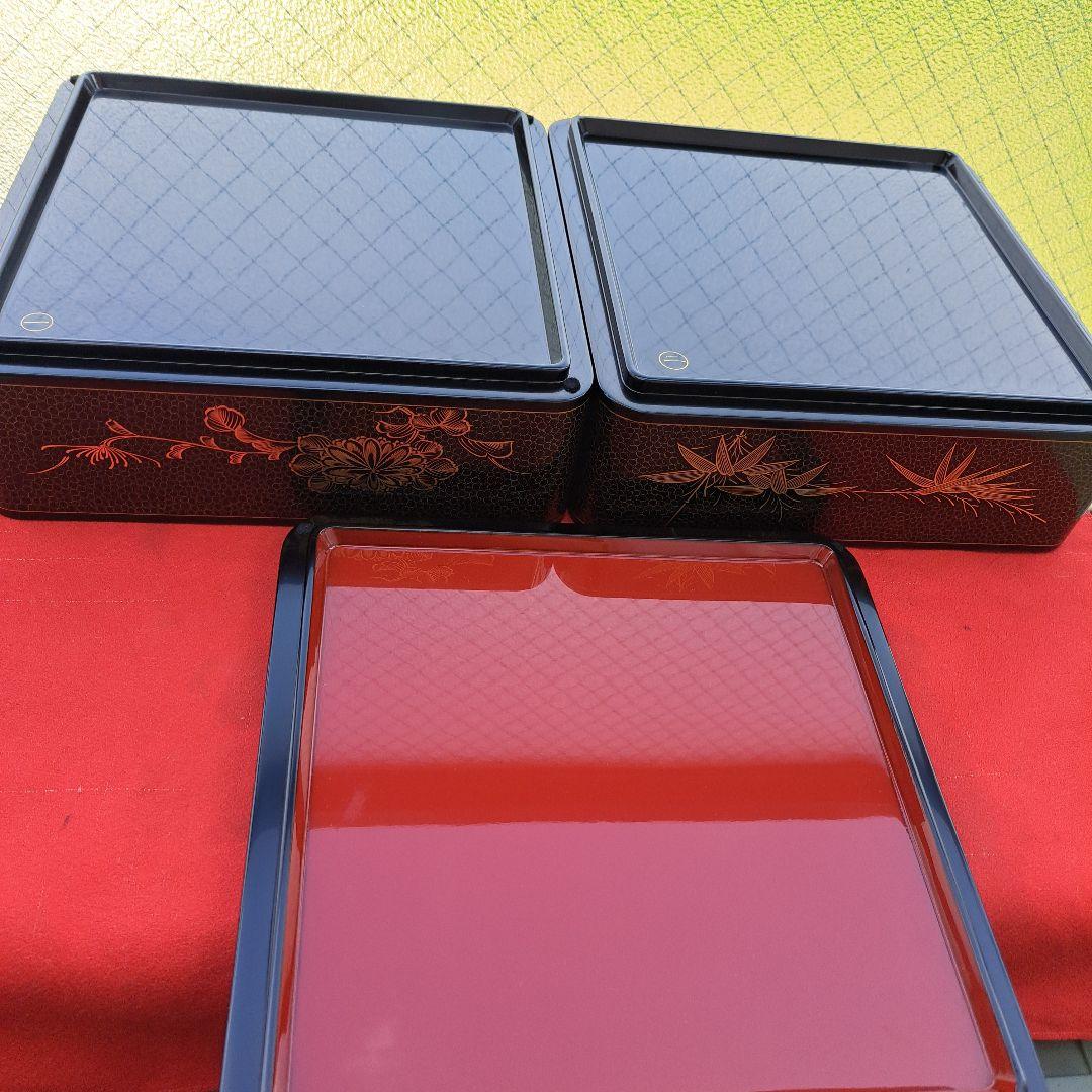 【輪島塗　7.5寸\"2段重箱&重箱台】布着本堅地　沈金\"四君子　未使用品