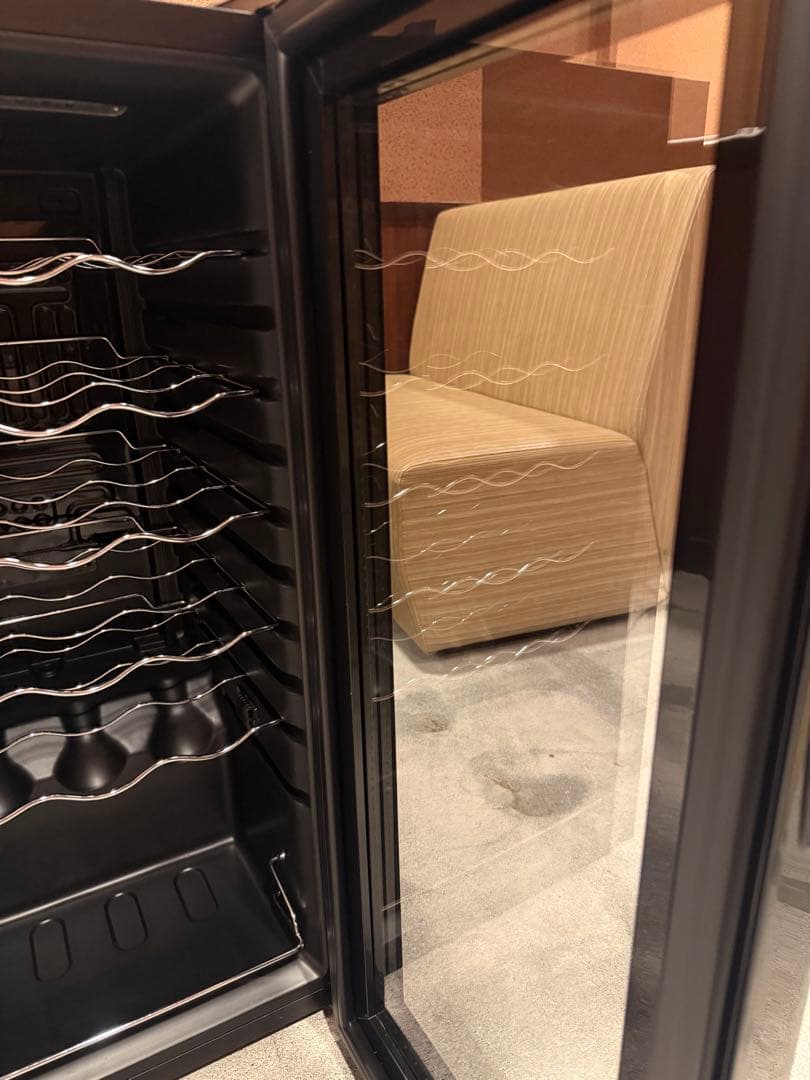 WIE ワインセラー 18本 53L 圧縮式｜UVカットWIWCJC18BADX