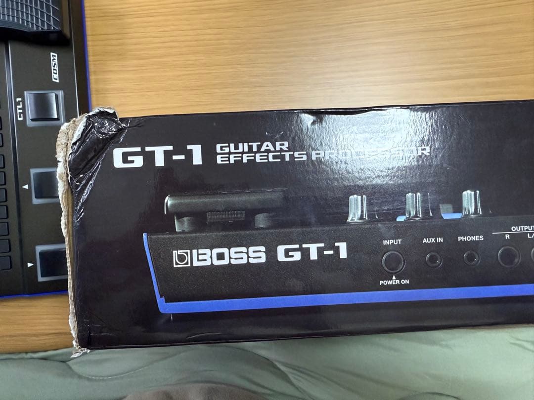 美品BOSS GT-1 マルチエフェクター 説明書、ACアダプター、箱あり Boss