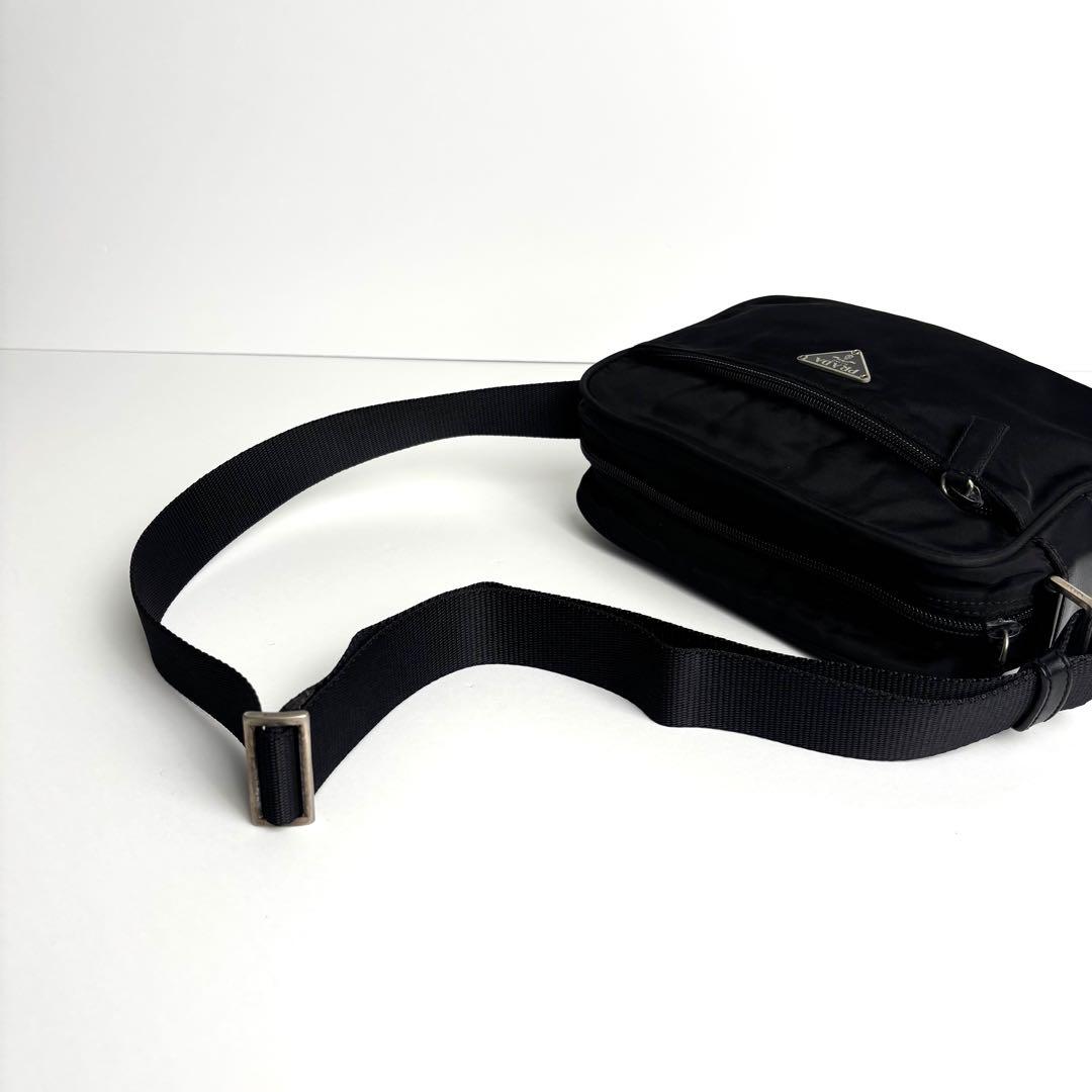 極美品 PRADA プラダ ショルダーバッグ カメラバッグ ナイロン レザー