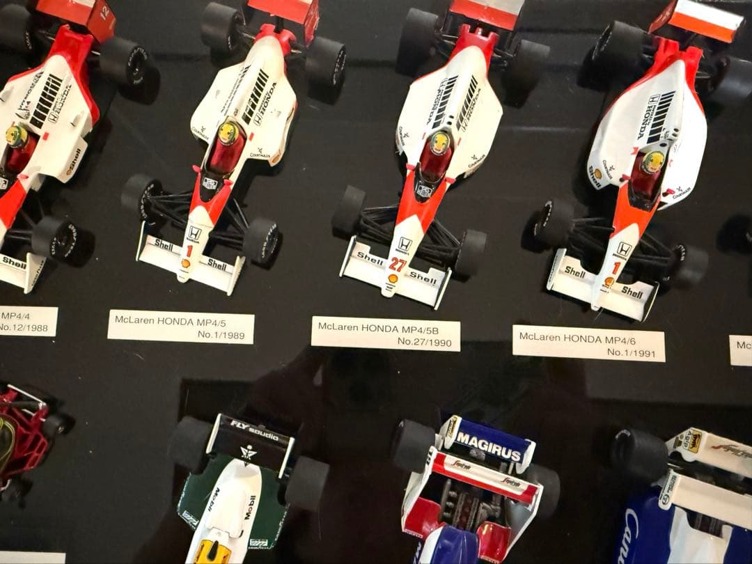 限定 アイルトン セナ ミニチャンプス 1/43 18台セット F1 ミニカー