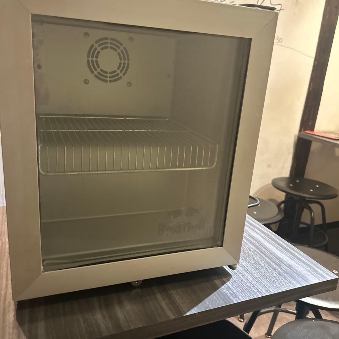 Red Bull ミニ冷蔵庫