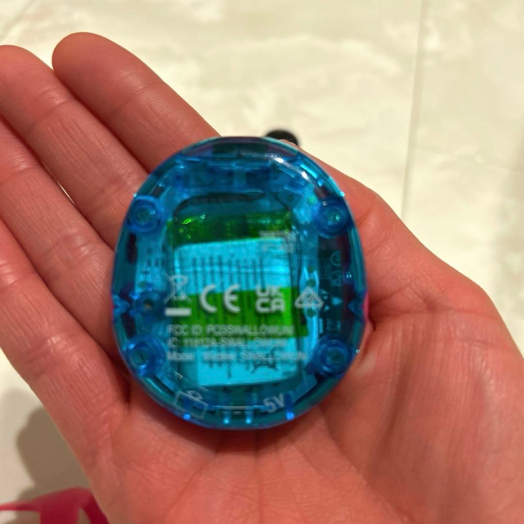 Tamagotchi Uni ピンク　付属充電器つき