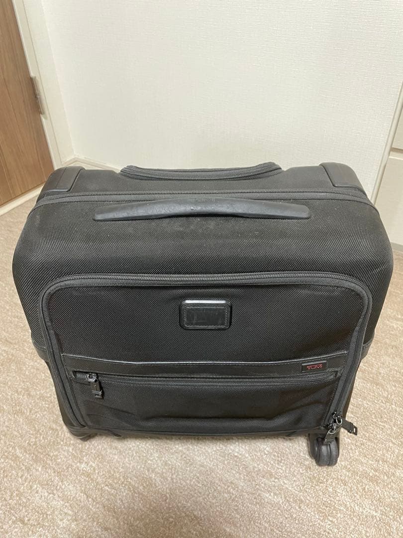 TUMI コンパクト・4ウィール・ブリーフ　ALPHA2 キャリーケース スーツケース キャリーケース コンパクト・4ウィール・ブリーフ」の
