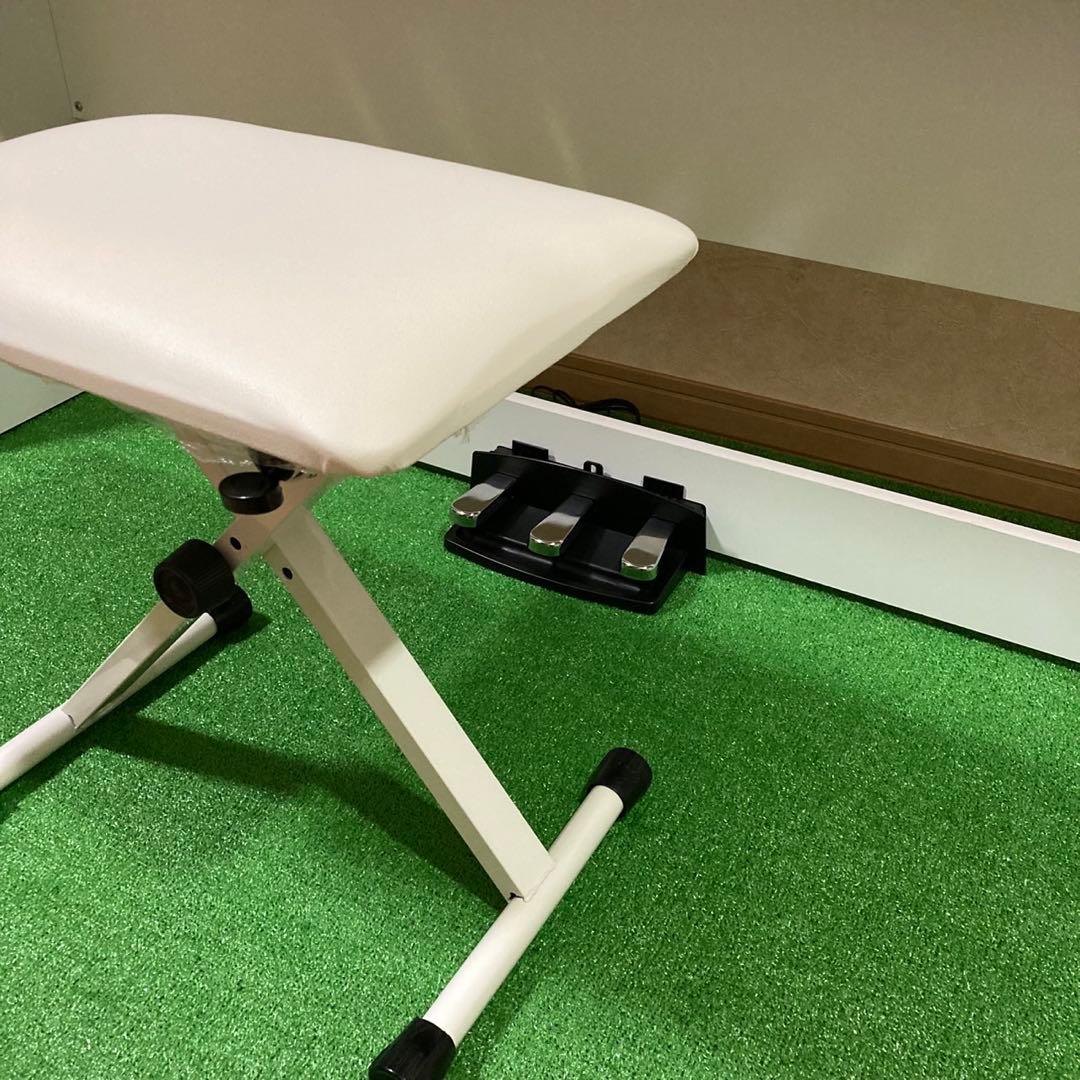 KORG デジタルピアノ B1 ホワイト 88鍵盤 スタンド 譜面台 ペダル付き